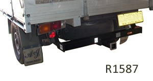 TOw bar Toyota HiLux R1587 Cab Chassis